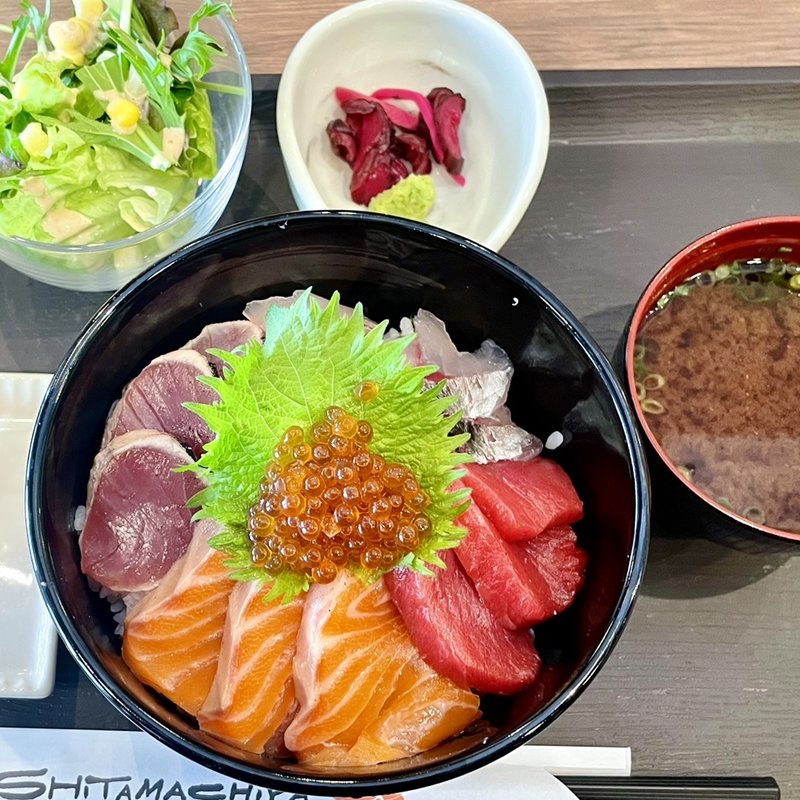海鮮丼ランチ(すし酒場したまちや本店)