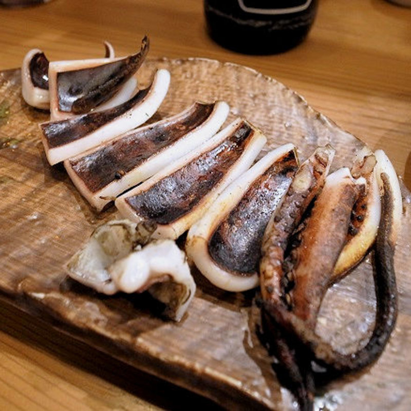 するめいかの藁焼き(居酒茶屋 鑪)