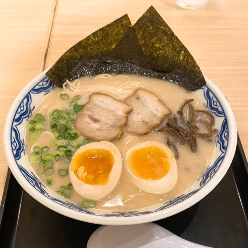 由丸らーめん(博多らーめん由丸 アトレヴィ大塚店)