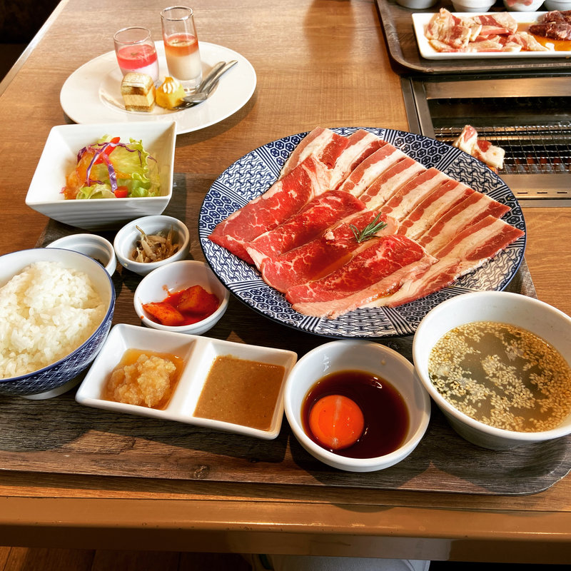 炙り牛すき焼き&焼きしゃぶランチ(プレミアムカルビ 宮前平店)