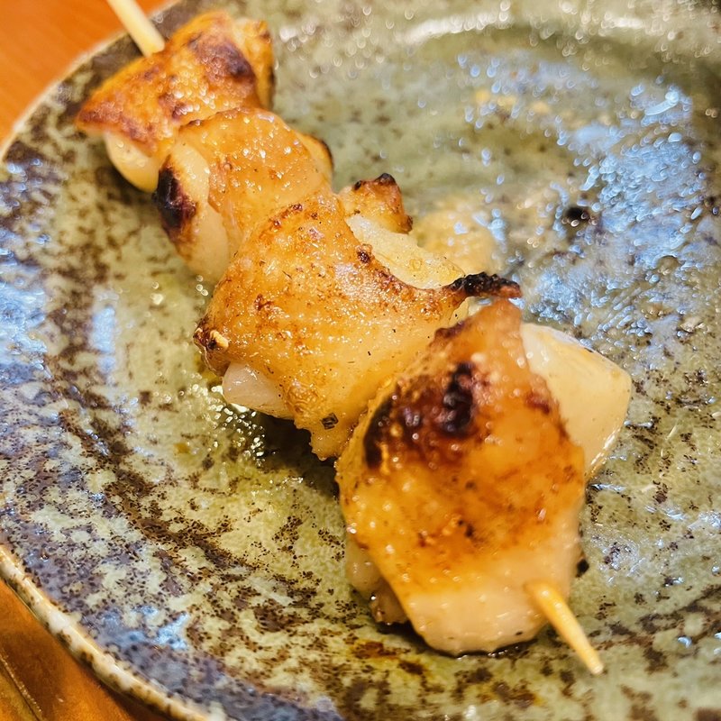 鳥皮にんにく(真面目焼鳥 助平 )