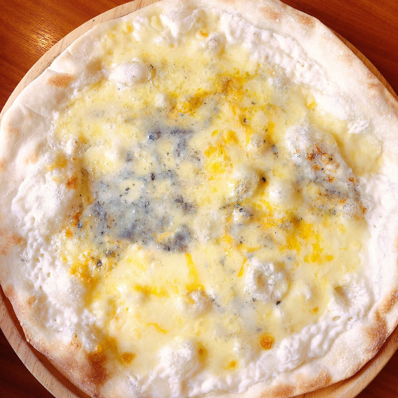 ピッツァ・クワトロフォルマッジ(ジョリーパスタ 足柄店 )