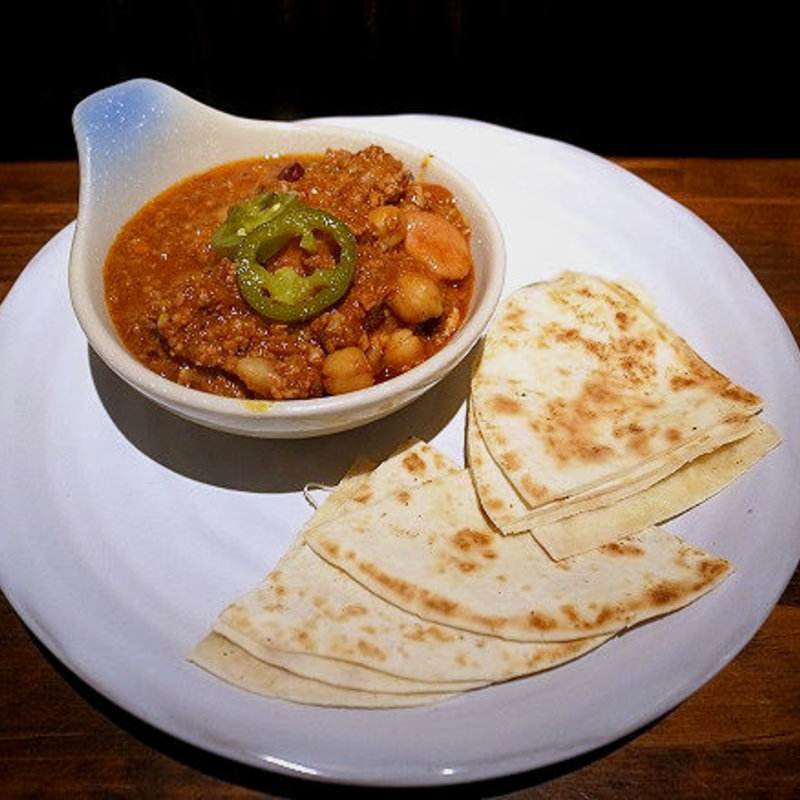 チリビーンズ＋追加トルティーヤ(成増ダイナマイト酒場グレート)