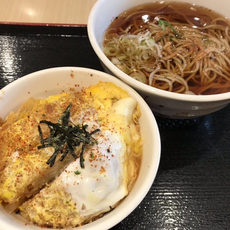 ミニかつ丼セット(いろり庵きらく 東戸塚)