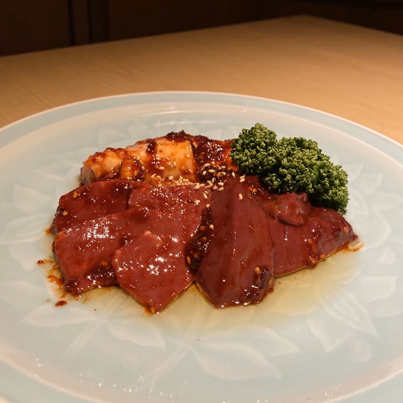 ホルモン盛り合わせ(飛騨牛ハツ、レバー、小腸)(雪月花たなかさとる)