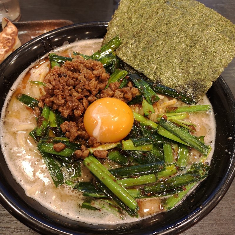 スタミナモリモリ辛ニララーメン(横浜家系ラーメン濃厚家 秦野店)