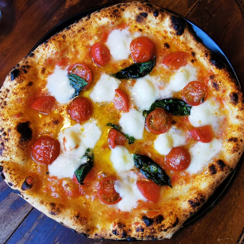 マルゲリータDOC(イル・ピッツァイオーロ （Il Pizzaiolo）)