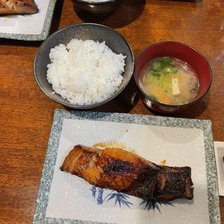 銀鱈味噌漬定食(函館自由市場、マルシェ)