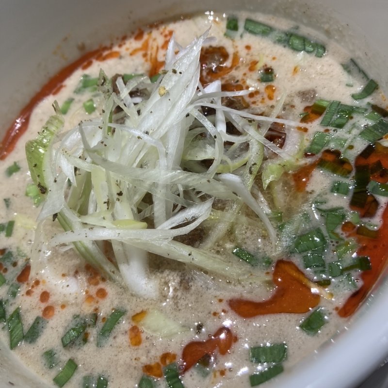 胡桃と胡麻の坦々麺(中国菜 仁)