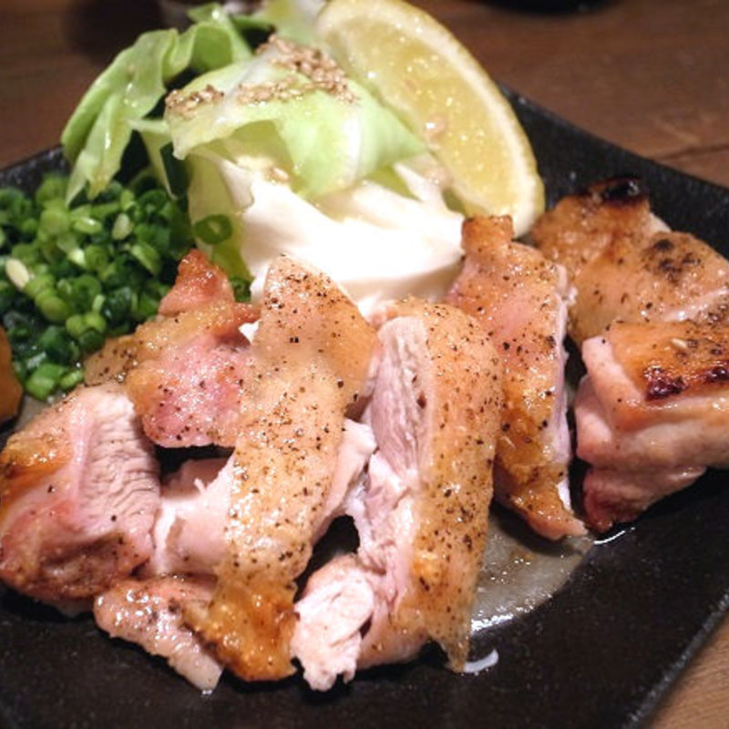 鷄焼 モモ肉1枚焼き ハーフ(大衆サカバ39番地.)