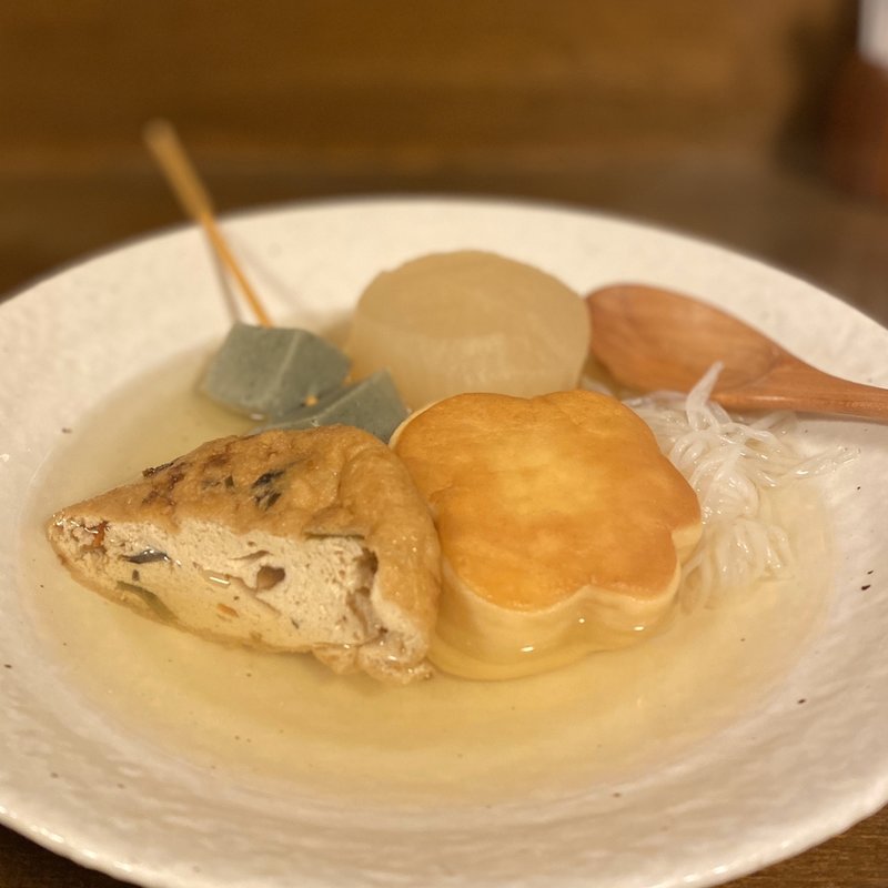 大根、糸こん、がんも、生麩、梅焼き(オサム )