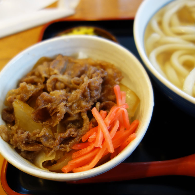 ミニ牛丼セット(因幡うどん 渡辺通店)