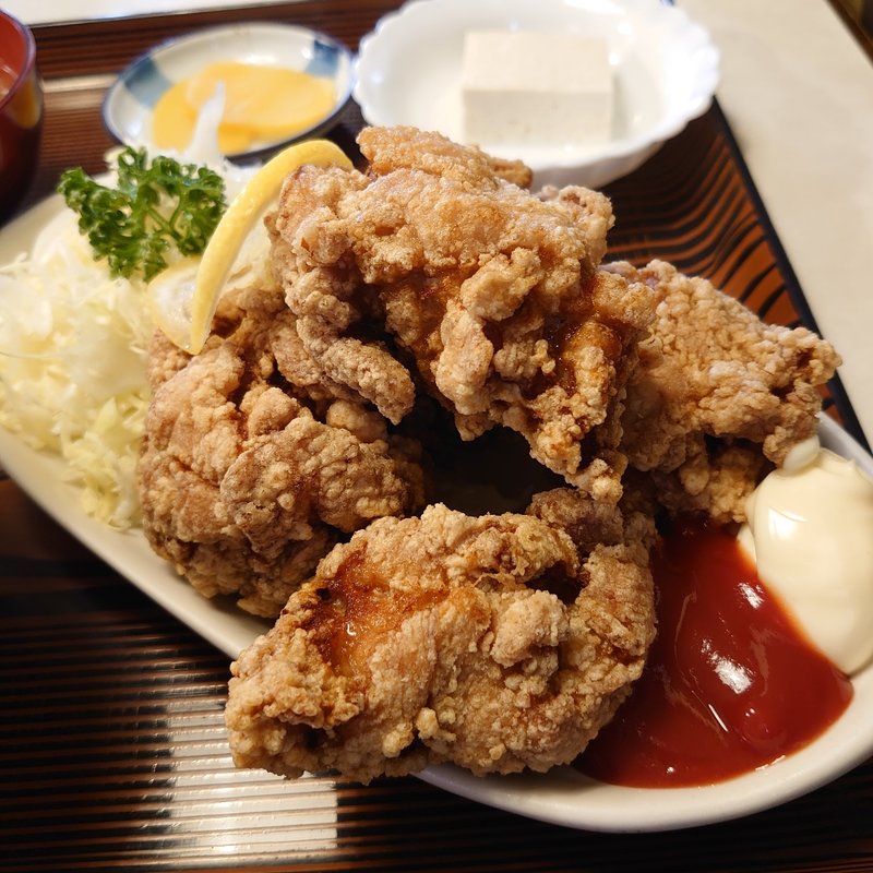 から揚げ定食(ケチャップ･マヨネーズ)(むつみ食堂 )