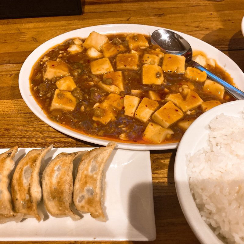 麻婆豆腐、餃子、ごはん(中華亭 )