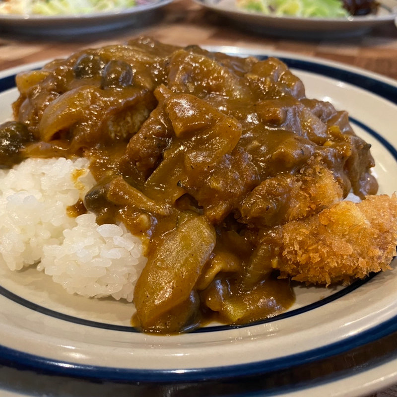 カツカレー(マコト)