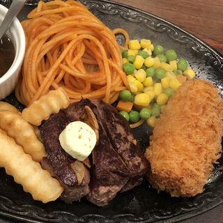 100gステーキ定食&カニコロッケ(レストラン カタヤマ 東向島本店)