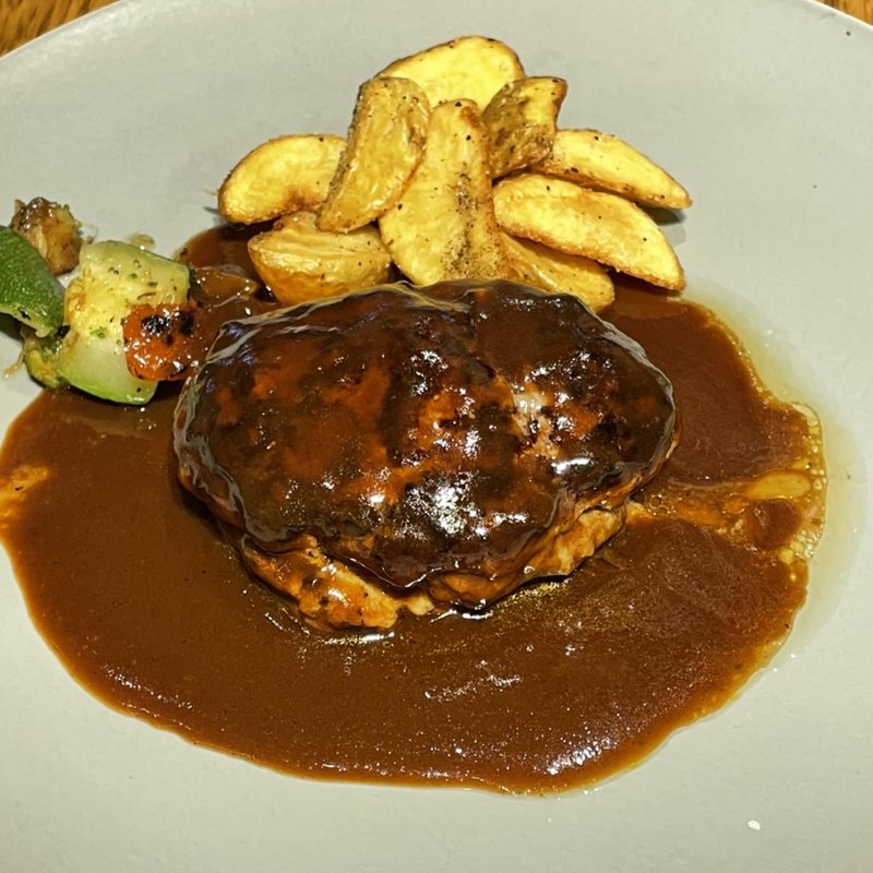 熟成牛ハンバーグ(ニックストック トリエ京王調布店)