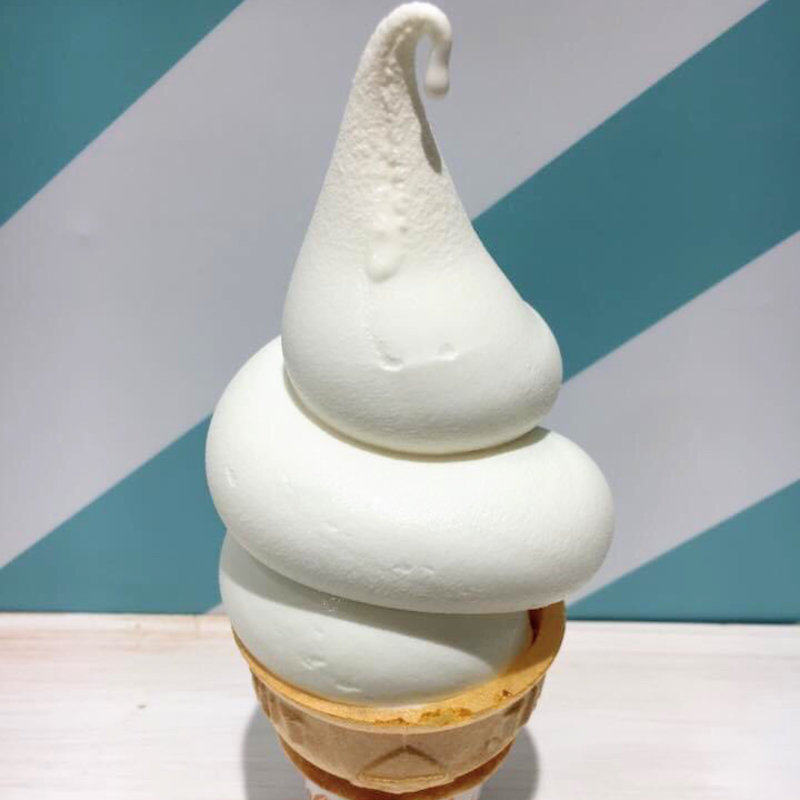 ミルキーソフトクリーム(生クリーム専門店ミルク)
