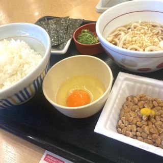 納豆定食＋冷小うどん変更(なか卯 すすきの西店 )