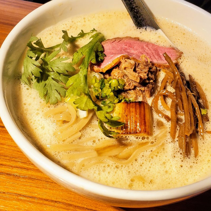 DUCK白湯醤油(Duck Ramen Eiji)