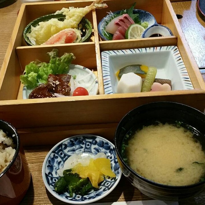 松花堂(天まで上がれ 牧店 )