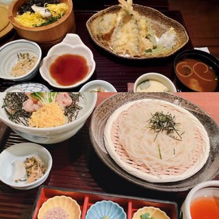 鯛刺身丼とざるうどんand鯛めしと天ぷら(石蔵)