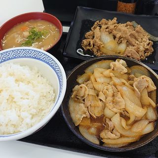 W定食(牛皿･豚生姜焼き定食)(吉野家 ５０号線下館店 )