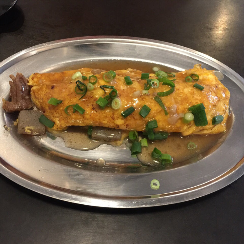 スジコンオムレツ(お好み焼き ぼんちゃん)