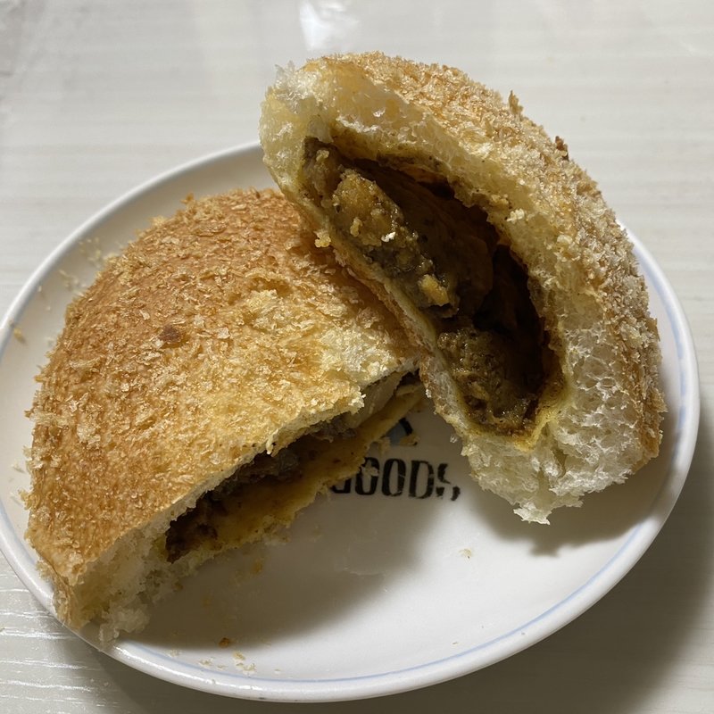 カレーパン(伊丹シティホテル)