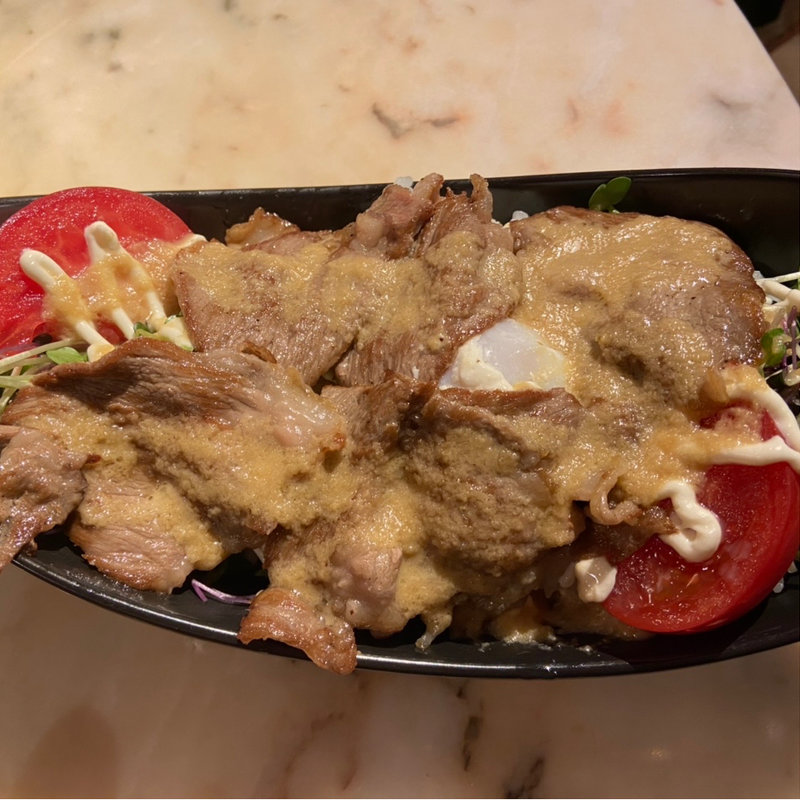 イベリコ豚丼(スペイン グルメテリア・イ・ボデガ)