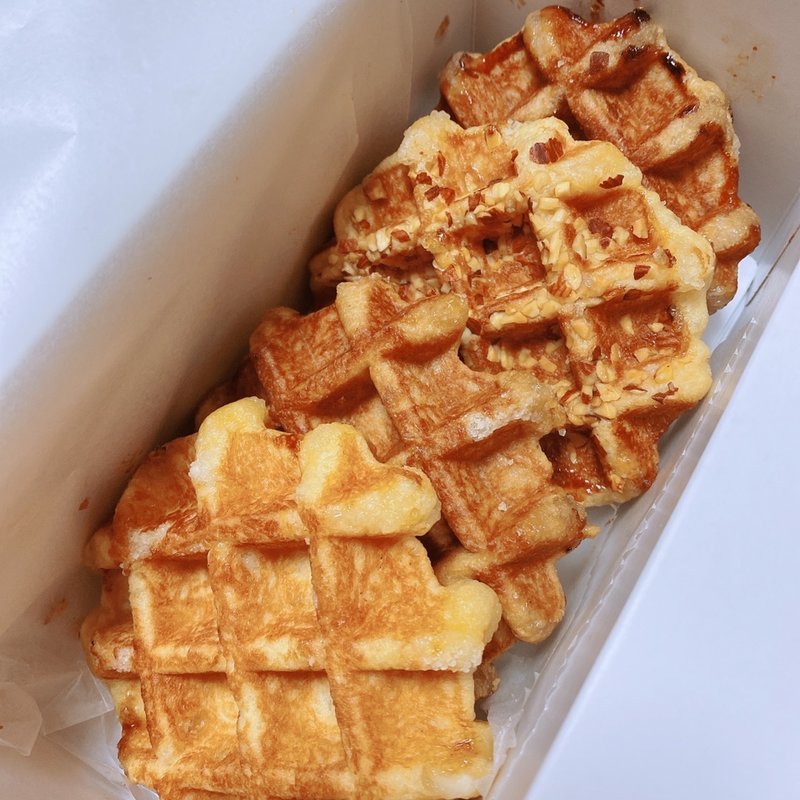 (マネケン ＪＲ大阪駅店)