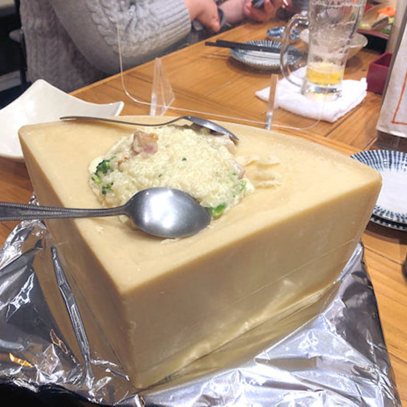 まるごとチーズリゾット(瓦焼き ひとたらし)