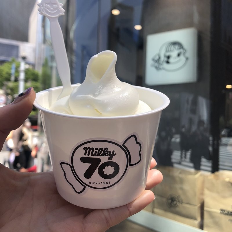 プレミアムミルキーソフトクリーム(milky70 since 1951)