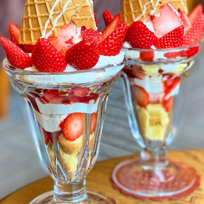 星降る街の無限カステラパフェ(果子乃季 下松店)