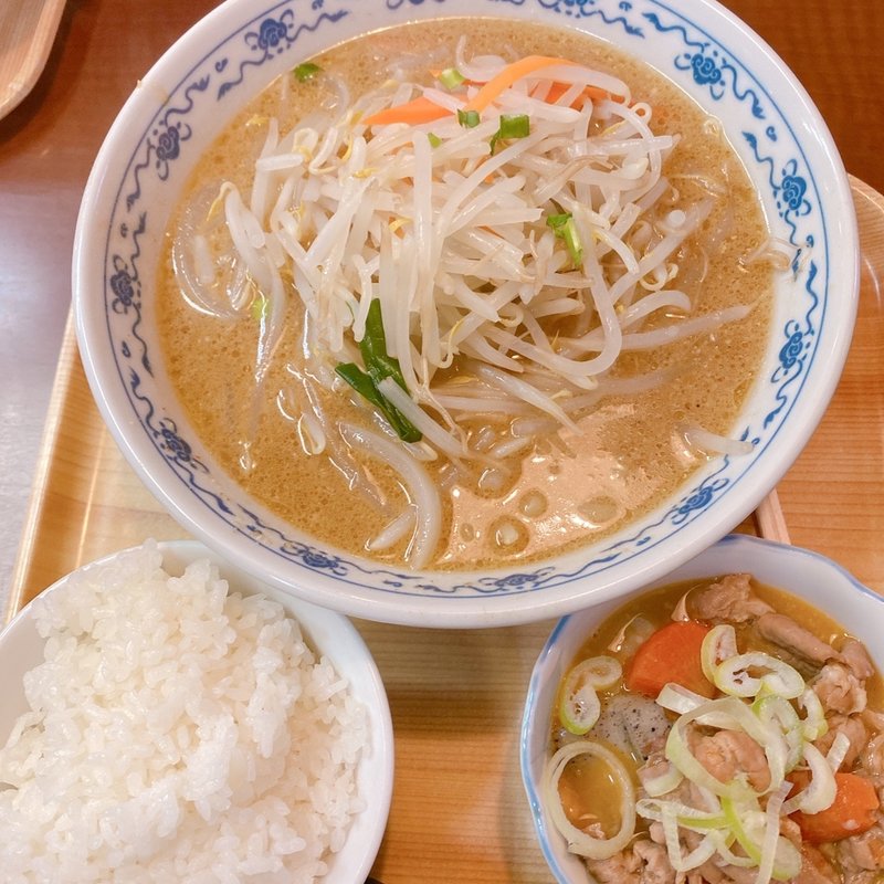 平日17時〜限定　味噌ラーメン＋もつセット(くるまやラーメン 北本店)