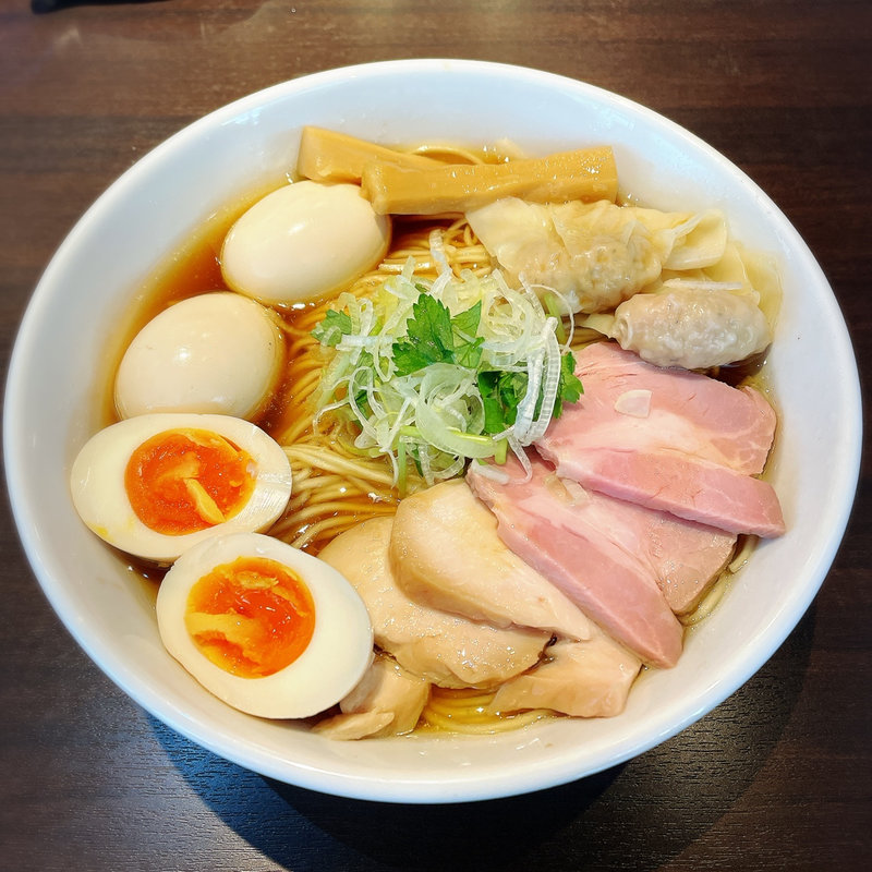 特選醤油(麺屋彩音(sign))