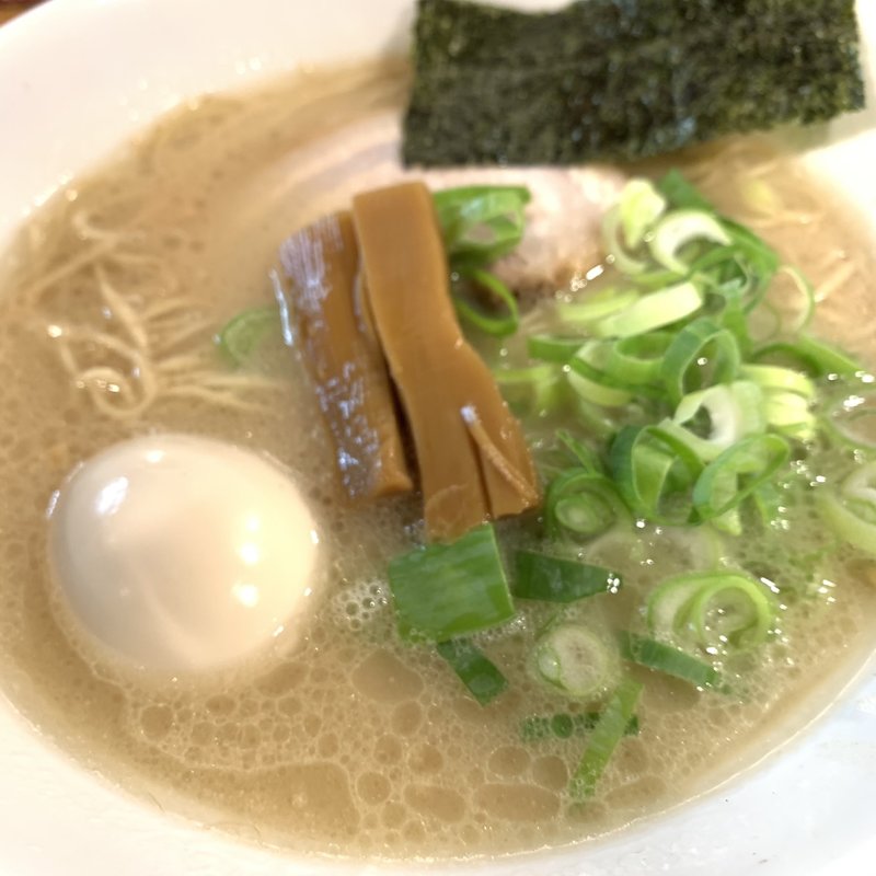 たまご豚白湯(ろく月 )