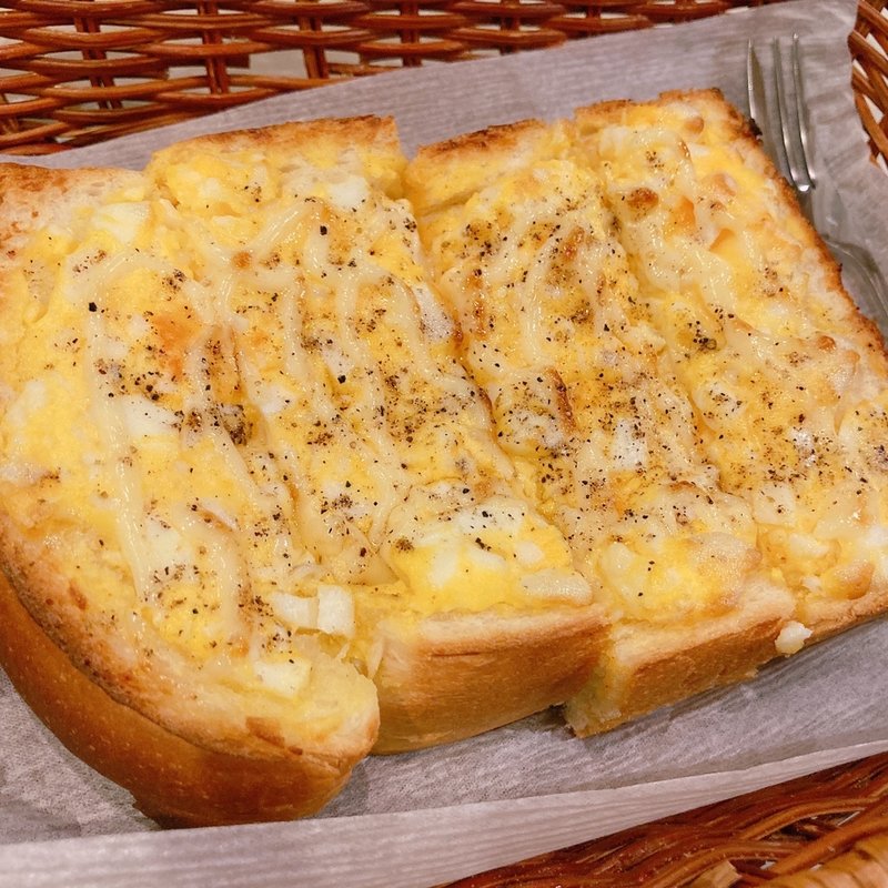 オープン玉子トースト(アロマ珈琲八重洲店)