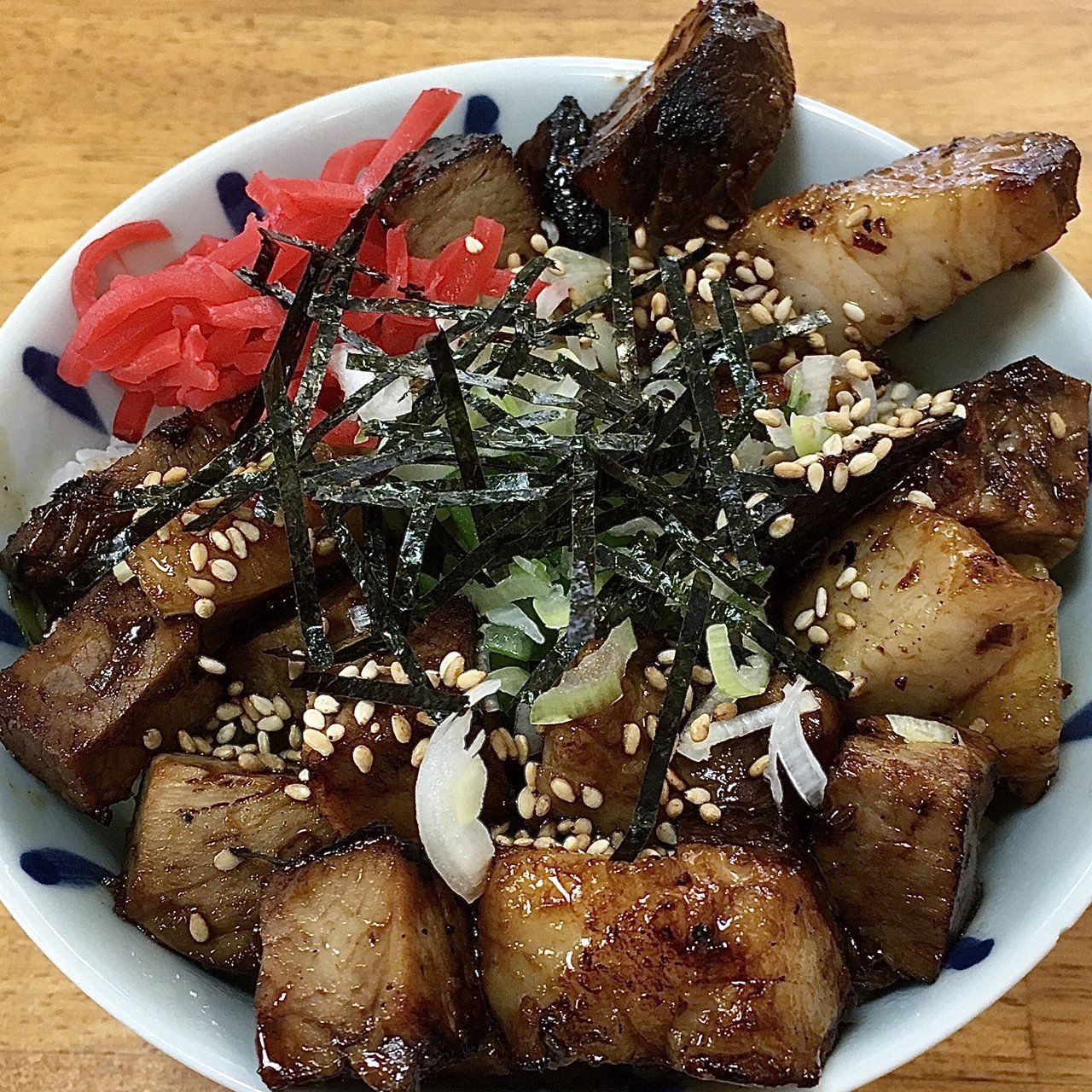 ラーメンとチャーシュー丼セット 専用 背脂ラーメン チャーシュー丼セット #背脂 #らーめん大好き