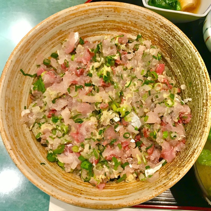 鯵たたき丼(海幸楽膳 釜つる （かまつる）)