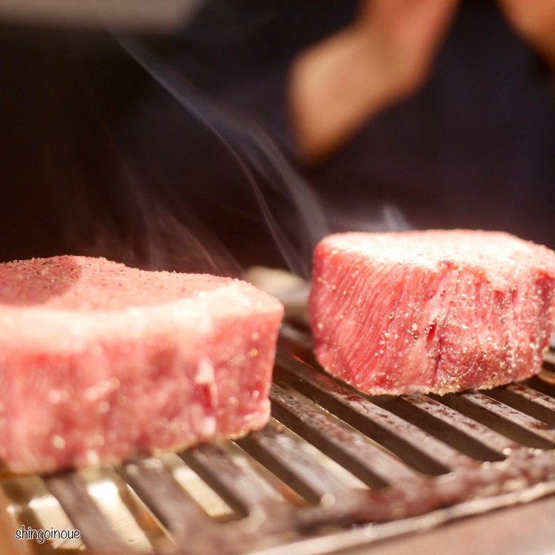 ぶ厚いタン(焼肉　ここから )