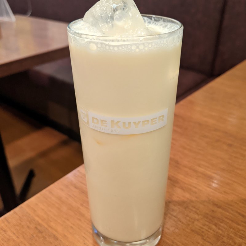 マンゴヤンラッシー(タラキッチン)