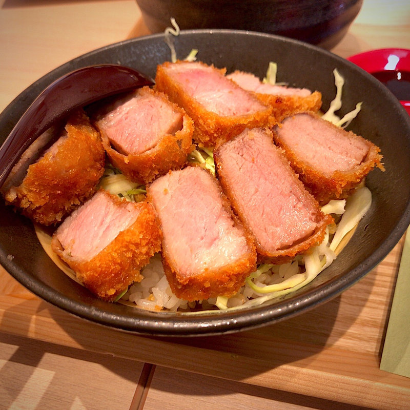 カテキントン味噌ロースカツ丼(蕎麦居酒屋と和菓子の店　京乃北)