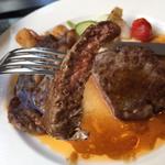 鉄板で焼き上げるステーキランチ(オールデイダイニング モンマルトル)