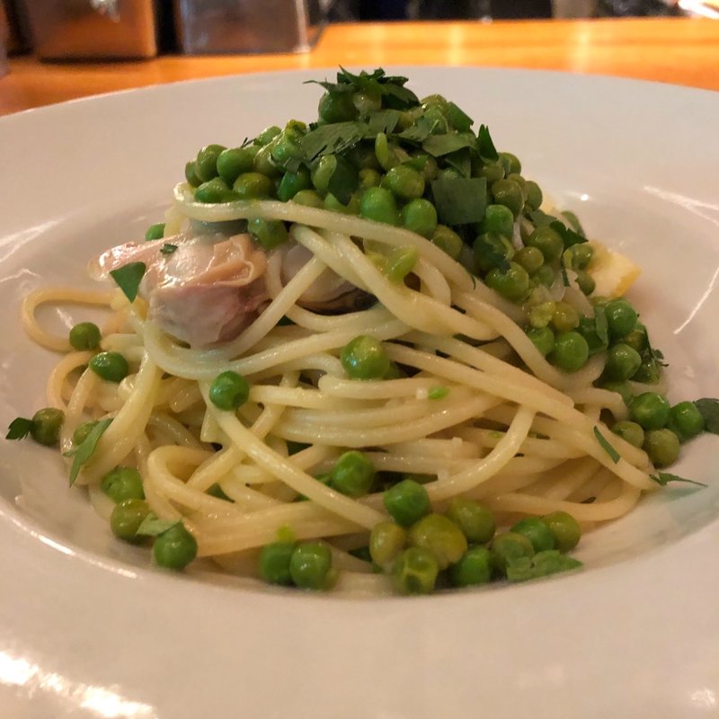 蛤とグリーンピースのパスタ(CHOWCHOW)