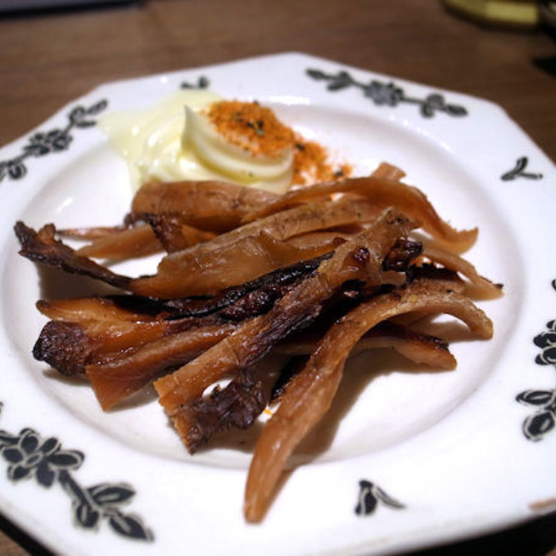 二夜干しした鷄スルメ(鶏割烹 スエヒロガリ)