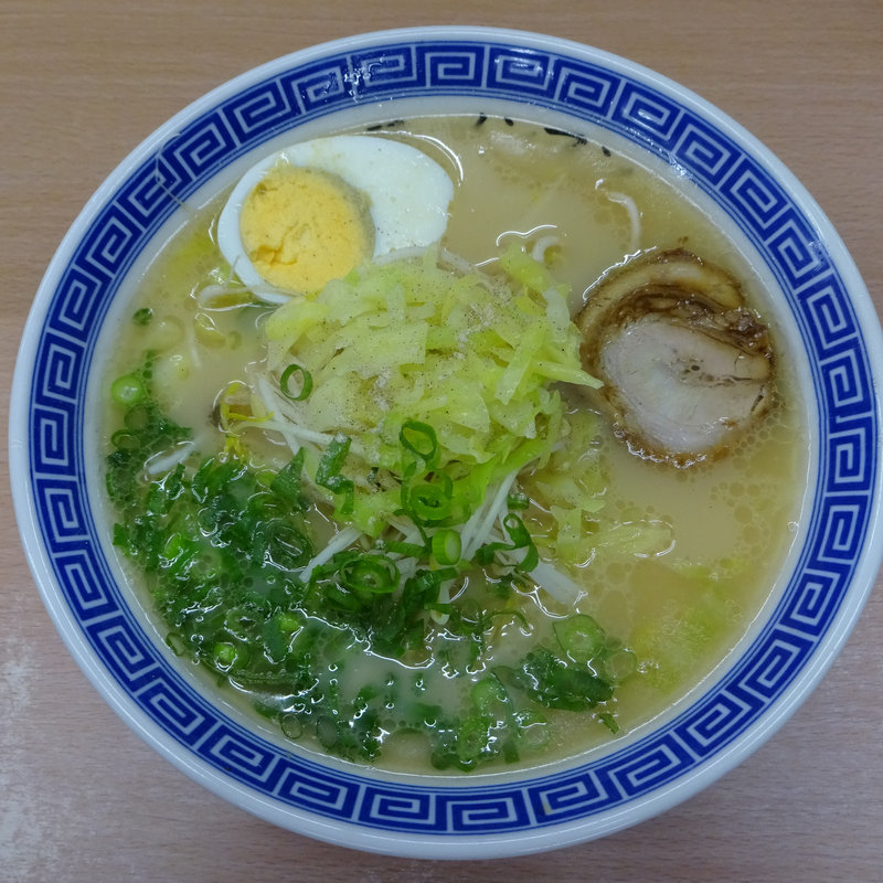朝ラー並 麺少なめ(拉麺男)