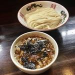 背脂生姜醤油つけ麺(麺座 かたぶつ )