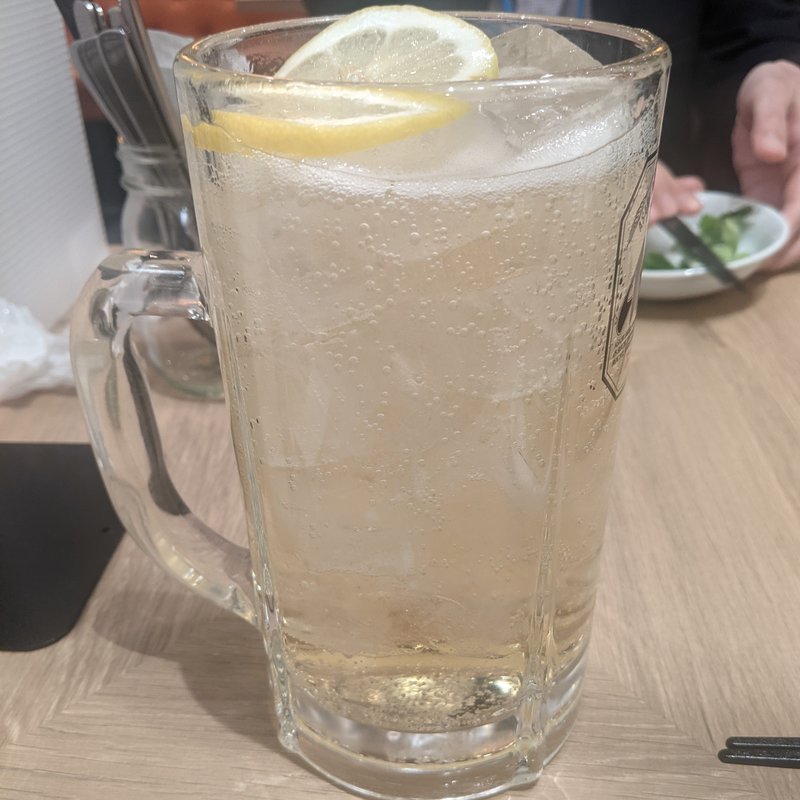 1リットルメガジョッキハイボール(MEAT&WINE ワインホールグラマー　大崎)