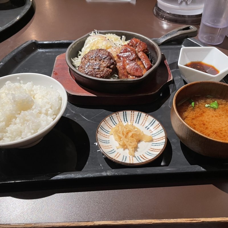 (テッパンサカバ （TEPPAN SAKABA）)